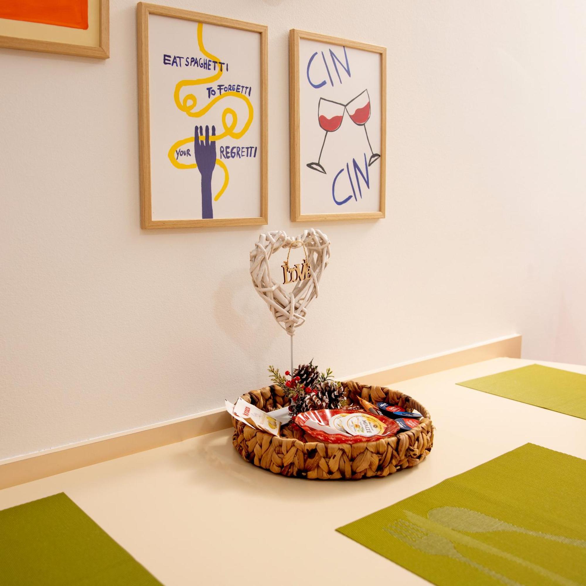 Maris Apartment Tiranë Luaran gambar